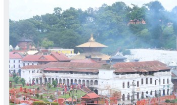 पशुपतिमा साउने सोमबारको तयारीः सफाइ अभियान सुरु