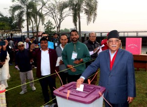 प्रचण्ड हेलिकप्टर चढेर पुगे रुकुमपूर्व