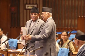 ओली–दाहालबीच सौहार्द्रता, देउवालाई दबाब