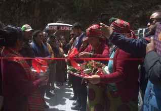 मनाङमा सार्वजनिक बस सेवा सञ्चालन सुरु