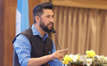 नवयुवाले सोधेका हरेक प्रश्नको जवाफ दिने ठाउँमा समयले हामीलाई उभ्याएको छः सभापति लामिछाने