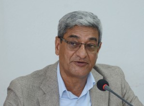 सरकार सञ्चालनमा  समस्या छैन : गृहमन्त्री लेखक