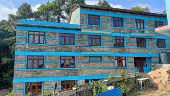 एक दशकपछि सोलुखुम्बुमा स्वास्थ्य कार्यालय भवन