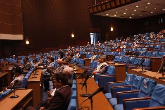 कर्मचारीमाथि दुर्व्यवहार भएकामा आपत्ति