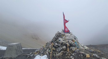 तिंकर नाका नियमित नहुँदा व्यापार प्रभावित