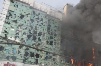राजावादी घरमा, तीनकुनेमा भाँडभैलो