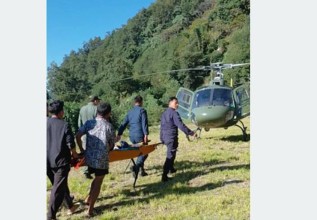 गर्भवतीको समयमै हवाई उद्धार हुँदा 