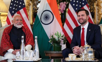 आर्थिक, व्यापार र भू–राजनीतिक सम्बन्धबारे द्विपक्षीय वार्ताका लागि भारत भ्रमण गर्दै भान्स