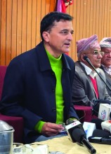 एमाले सांसद भट्टराई व्यवसायीकै पक्षमा, स्थानीयको मागमा बेवास्ता