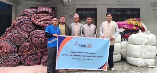 सिटिजन लाइफद्वारा विपद् प्रभावित ५७ परिवारलाई सिरक तथा डसना वितरण