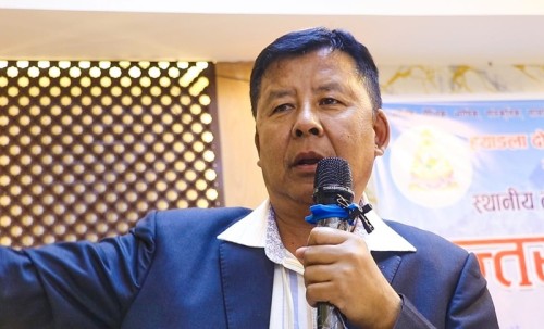 घेदुङले लिपि विवाद मिलाउने आँट गर्नुपर्छ : अध्यक्ष थोकर