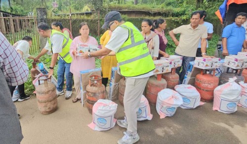 एनआरएनएको राहत अभियान निरन्तर: नुवाकोटका ८० परिवारलाई राहत सामग्री वितरण 