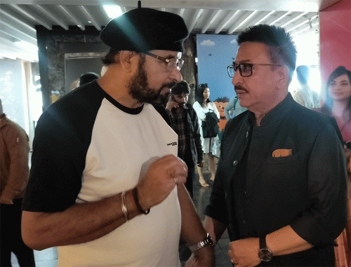 नेपालको समग्र चित्रण  ‘पहाड’ मा