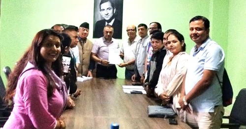 पत्रकारिता क्षेत्रलाई संकटमा पार्ने निर्णय स्वीकार्य छैन: सभापति थापा