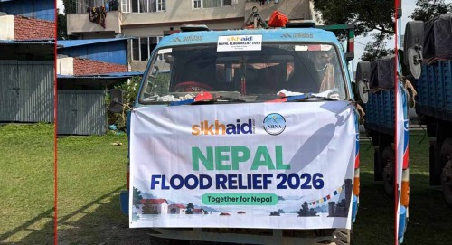स्याफ्रुका ११० बाढीप्रभावित परिवारलाई राहत सामग्री पुर्‍याउँदै भारतको शिख एड