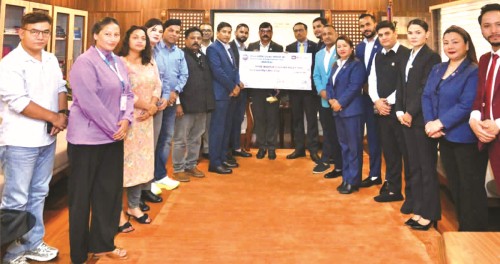 भोटेकोशी बाढीप्रभावितलाई वैदेशिक रोजगार व्यवसायीबाट डेढ करोड सहयोग