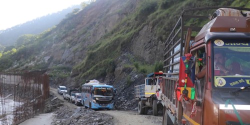 बिपी राजमार्ग : पुनर्निर्मित सडकबाटै आवागमन, दसैँमा थप सहज