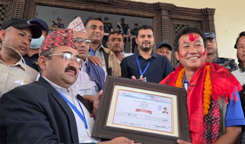 नगर प्रमुखदेखि सांसदसम्मको यात्रा : हर्क साम्पाङ