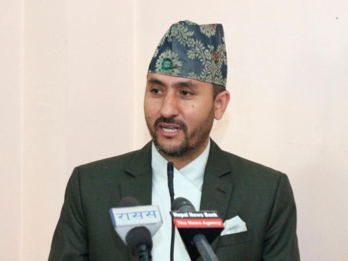 चलचित्र विधेयक फिर्ता माग्नुका कारण सुन्नुपर्छः मन्त्री खरेल