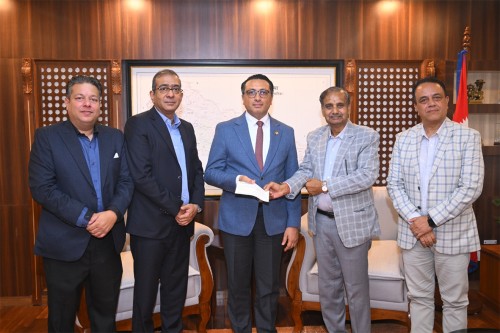 मारुती सिमेन्ट्सद्वारा प्रधानमन्त्री राहत कोषमा १ करोड ११ लाख रुपैयाँ सहयोग 