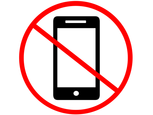 साइबर जोखिम बढेपछि बेलायतका विद्यालयमा मोबाइल फोन प्रतिबन्ध थप कडा