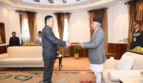 पाँच देशका राजदूतद्वारा ओहोदाको प्रमाणपत्र प्रस्तुत