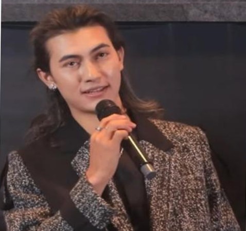 गायनबाट अभिनयतर्फ समीर