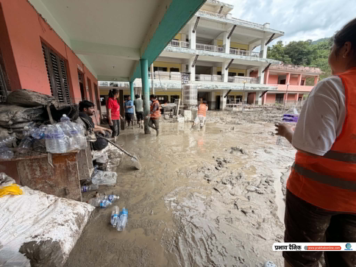 Rasuwa_Flood_clearing9-1788260835.jpg