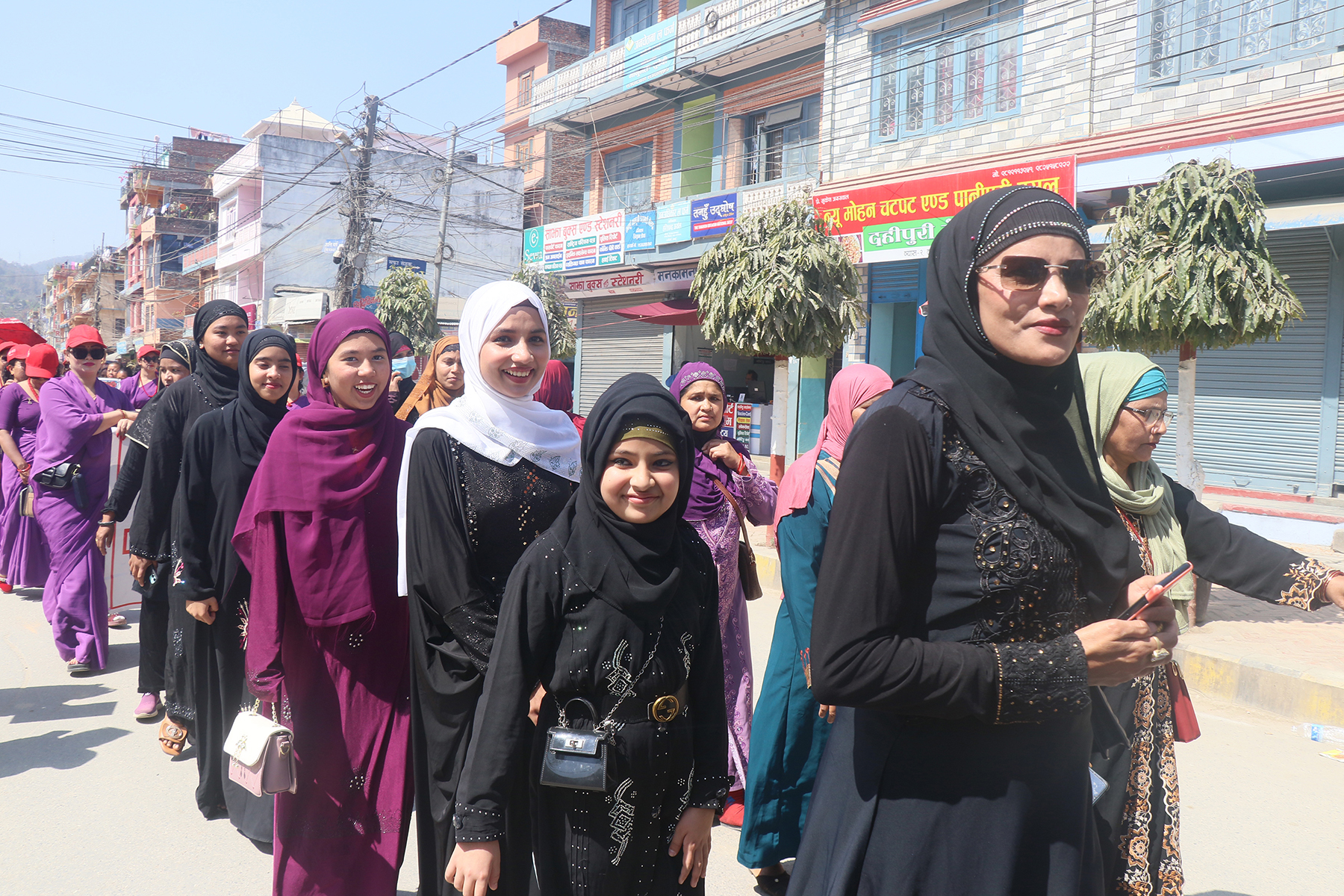 तीनदिने दिवसीय महिला उद्यमी व्यापार प्रदर्शन तथा प्रवर्धन मेलामा पदयात्रामा सहभागी मुस्लिम महिलाहरु ।तस्बिर : पूर्ण विके/रासस