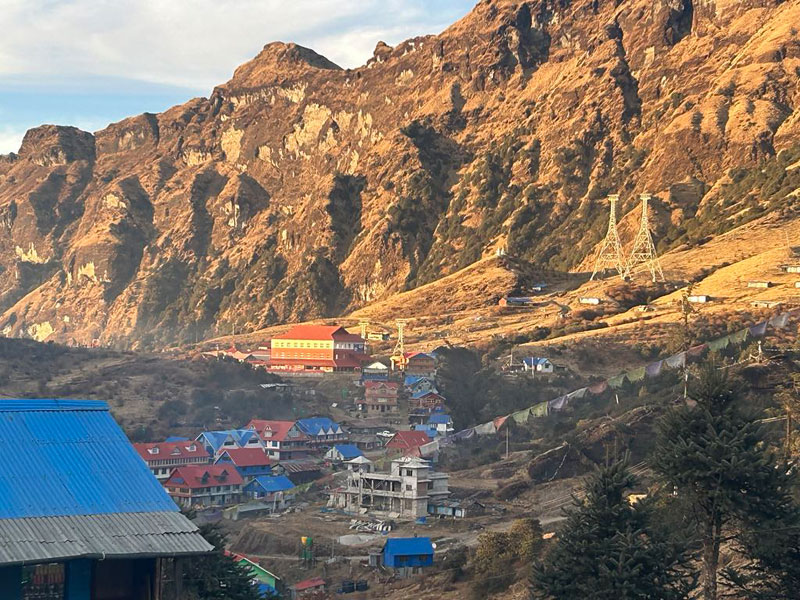 kalinchowk_car1703414431.jpg