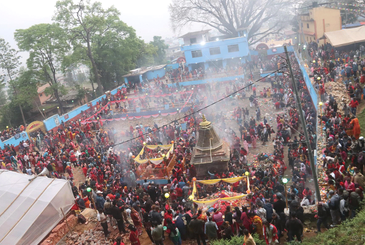 मातातीर्थमा मातृभक्तको भीड